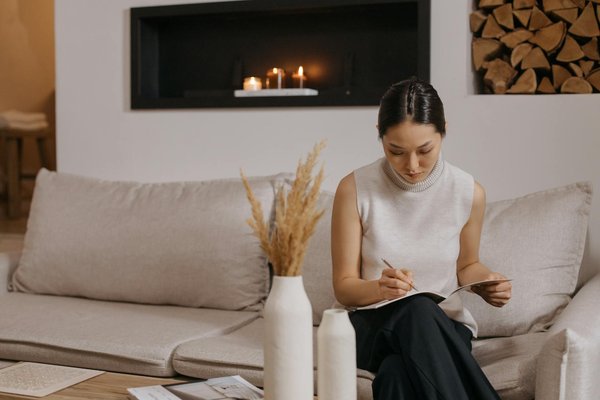 Conservez l'eau intelligemment avec un bassin de jardin écoresponsable