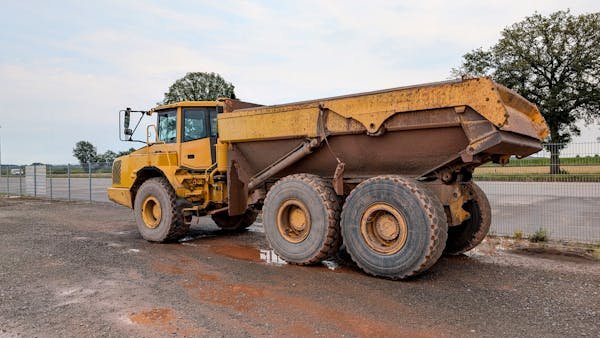 Location benne et matériel : simplifiez vos transports !